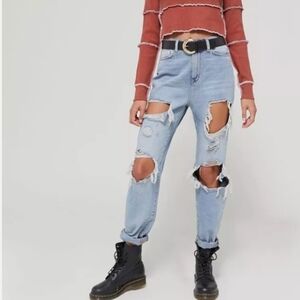 BDG Urban Outfitters High Rise Mom Jeans Ravaged Distressed Light Wash Size 30W